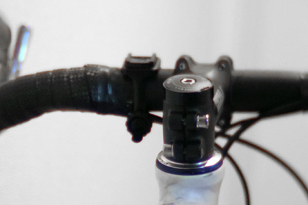 コラムヘッドのトップキャップを交換する｜クロスバイク・ロードバイク - ESCAPE Airと自転車ライフ