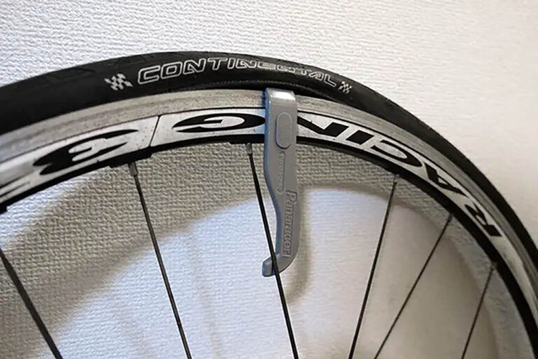 クロスバイクやロードバイクのタイヤを交換するカスタマイズのポイント